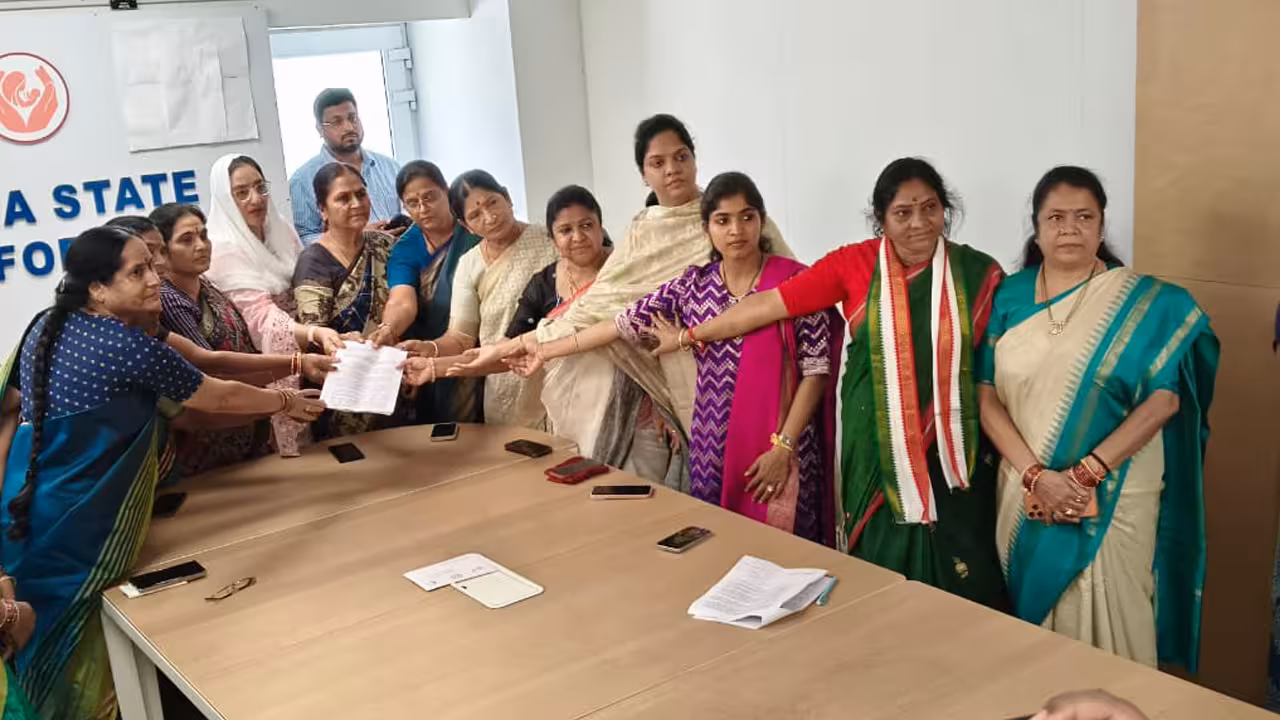Telangana Women’s Commission | బీఆర్ఎస్ ఎమ్మెల్యేల తీరుపై రాష్ట్ర మహిళా కమిషన్కు కాంగ్రెస్ మహిళా నేతల ఫిర్యాదు