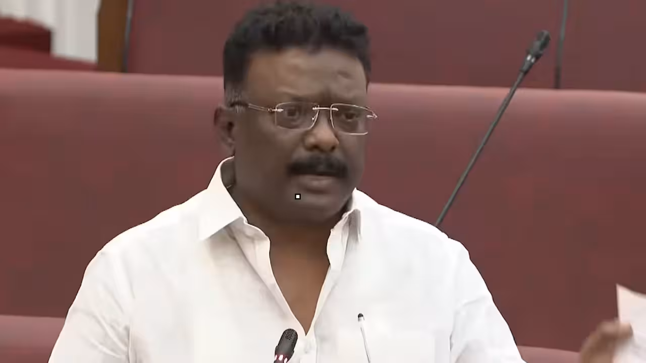 Ekta Mall Telangana | రూ.200 కోట్ల ‘ఏక్తా మాల్’ ప్రైవేట్ బిల్డర్ల జేబుల్లోకి? శాసనమండలిలో సర్కార్ను నిలదీసిన దాసోజు శ్రవణ్