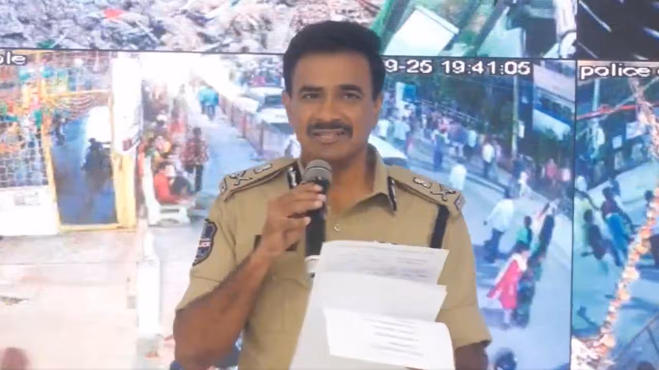 DGP CV Anand | గణేశ్ నిమజ్జనాల్లో అపశృతి.. 13 మంది మృతి : డీజీపీ సీవీ ఆనంద్