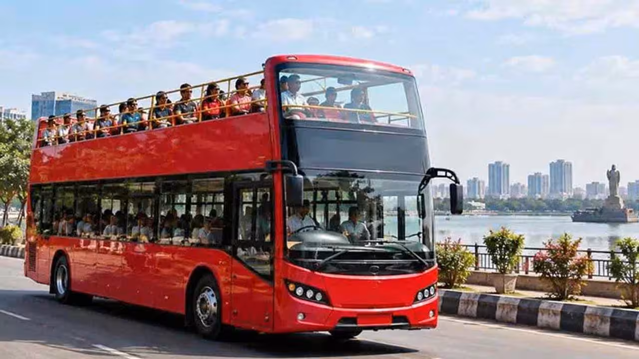 Open Top Double Decker Buses | హైదరాబాద్ రోడ్లపైకి ఓపెన్ టాప్ డబుల్ డెక్కర్ బస్సులు
