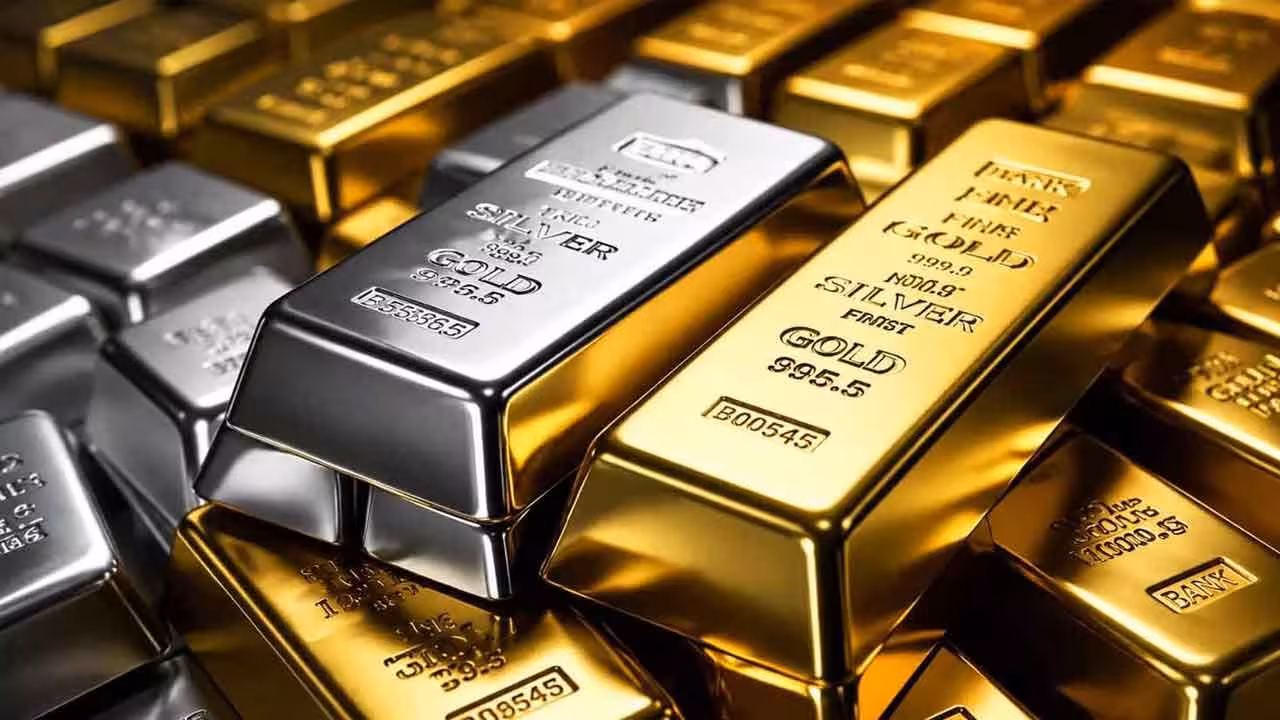 Gold And Silver Prices Today | బులియన్ మార్కెట్లలో ప్రతికూల సంకేతాలు.. స్వల్పంగా తగ్గిన పసిడి ధరలు..