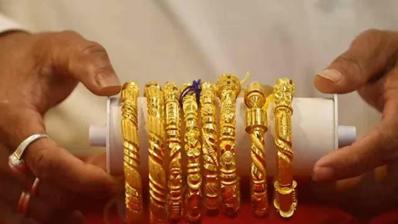 Gold And Silver Prices Today | ఒక్క రోజులోనే రూ.33వేలు పెరిగిన బంగారం ధర.. పెట్టుబడిదారుల్లో ఉత్సాహం..