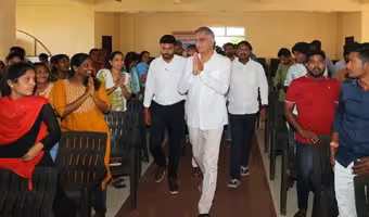 Harish Rao | ఆరు నెలలు మొబైల్ను దూరం పెట్టండి.. అప్పుడే ఉద్యోగం సాధ్యం