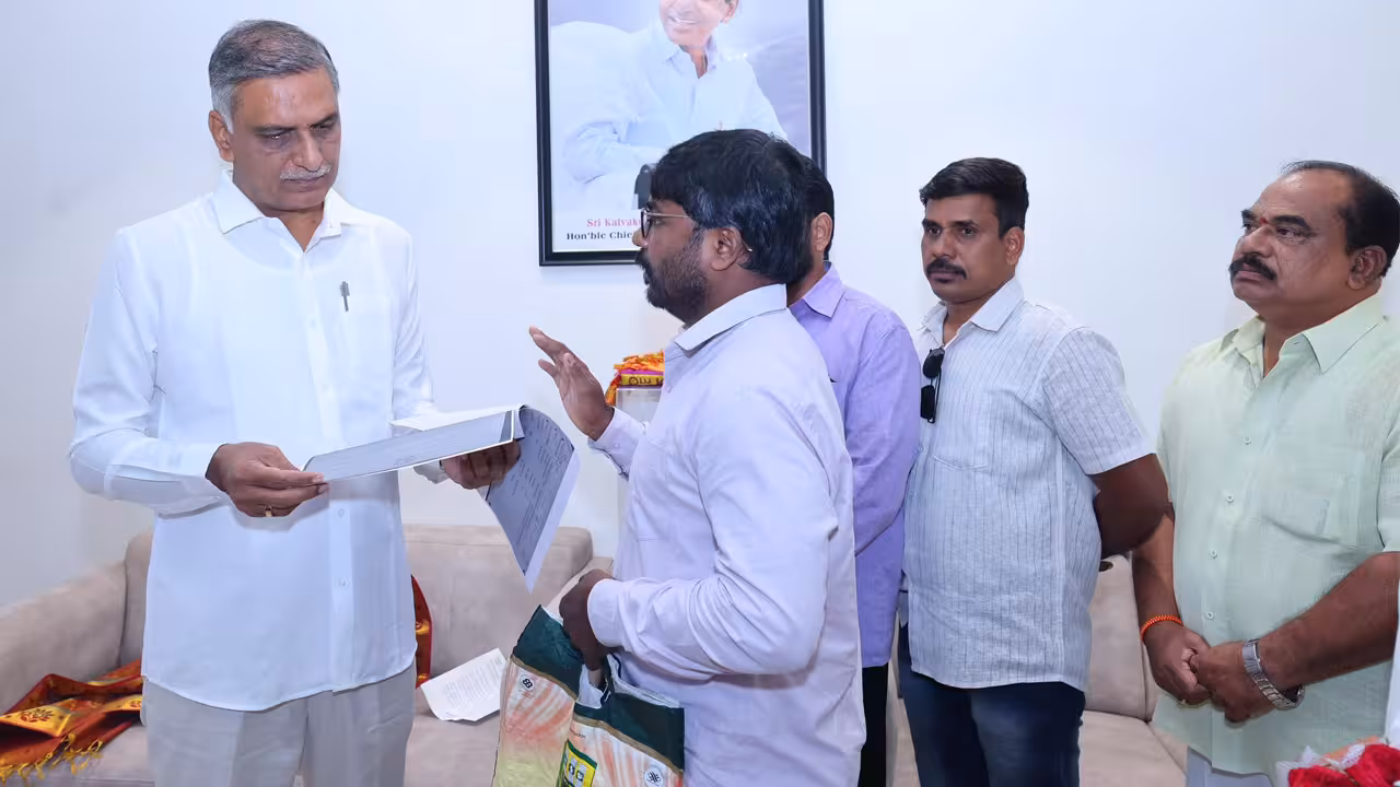Sada Bainama Telangana | పాస్ పుస్తకాలెక్కడ? రైతుల భూములతో చెలగాటమా?