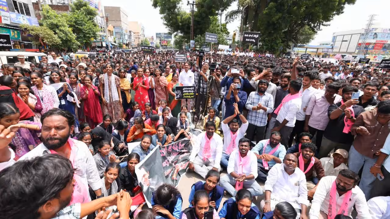 Harish Rao Demands CM Revanth Reddy's Resignation Over Failed Youth Promises