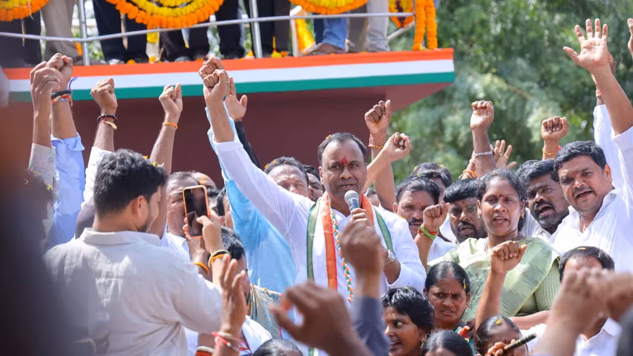 Will Fight For Real Congress Workers Rajgopal Reddy on YSR Death Anniversary