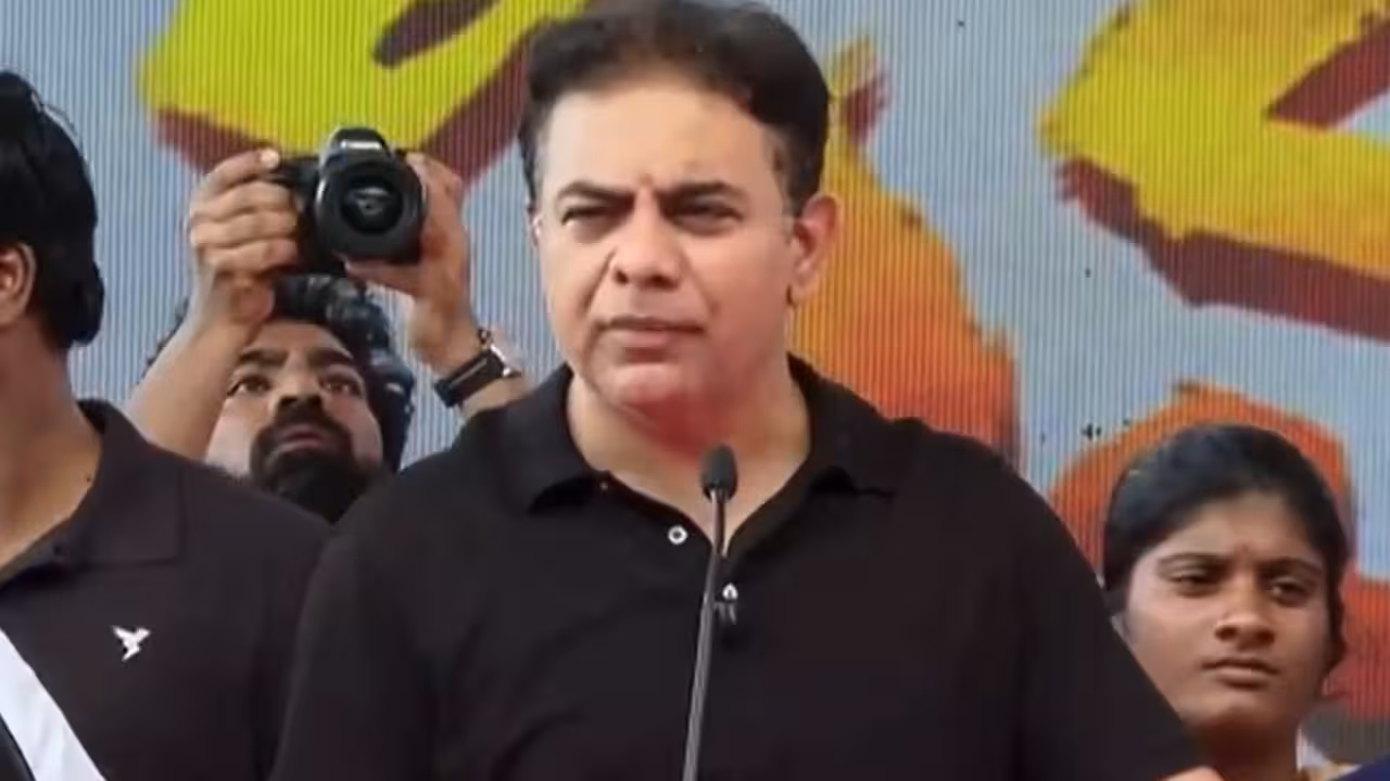 KTR Karimnagar Speech | ఎవడు కొడితే దిమ్మతిరిగి మైండ్ బ్లాంక్ అయితదో ఆయనే కేసీఆర్