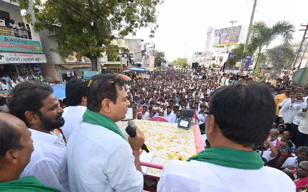 KTR Slams Revanth Reddy Over Power Cuts and Water Crisis at Pebberu Rally