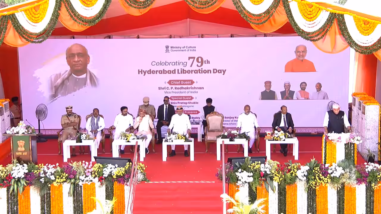 Hyderabad Liberation Day 2026 | బైరాన్పల్లి, నిర్మల్లో వెయ్యి మందిని ఉరితీసిన నిజాం రాజును అసెంబ్లీ వేదికగా కీర్తిస్తున్నరు