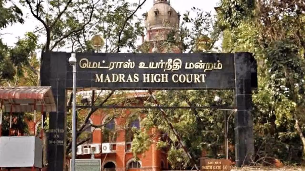 Madras High Court | అప్పు తిరిగి చెల్లించమనడం.. ఆత్మహత్యకు ప్రేరేపించినట్లు కాదు