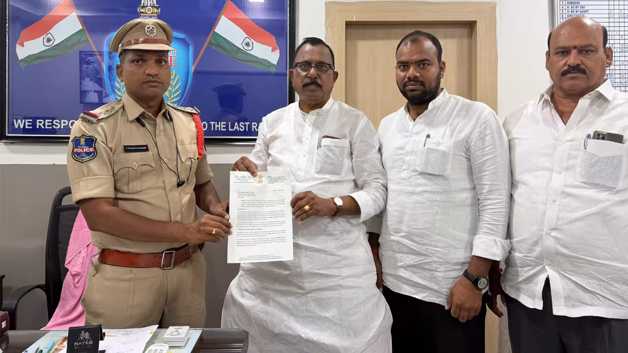 Mallu Ravi | కేటీఆర్పై వెంటనే క్రిమినల్ కేసు నమోదు చేసి ఎవిడెన్స్ సేకరించండి