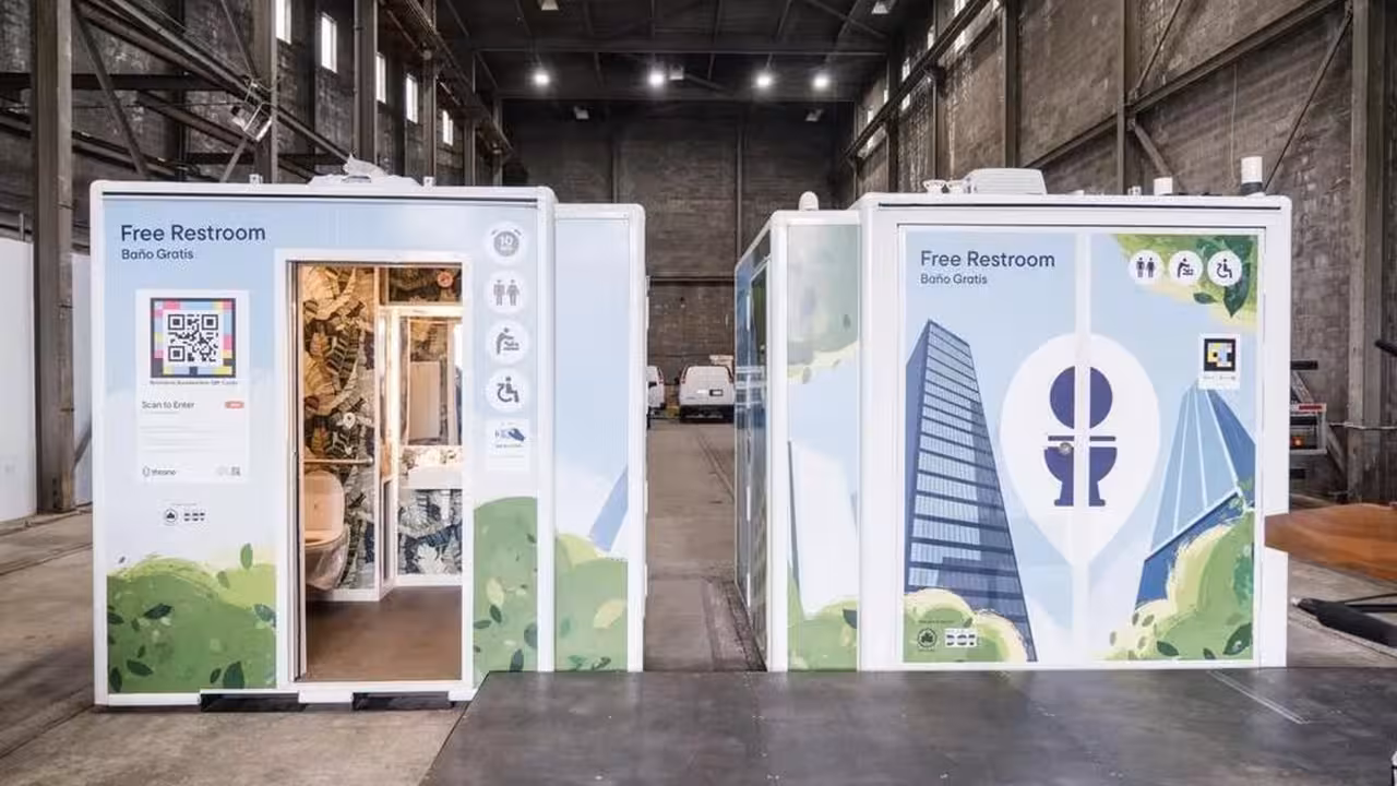 NYC Installs Smart Public Restrooms With 10-Minute Timer and Auto-Open Doors