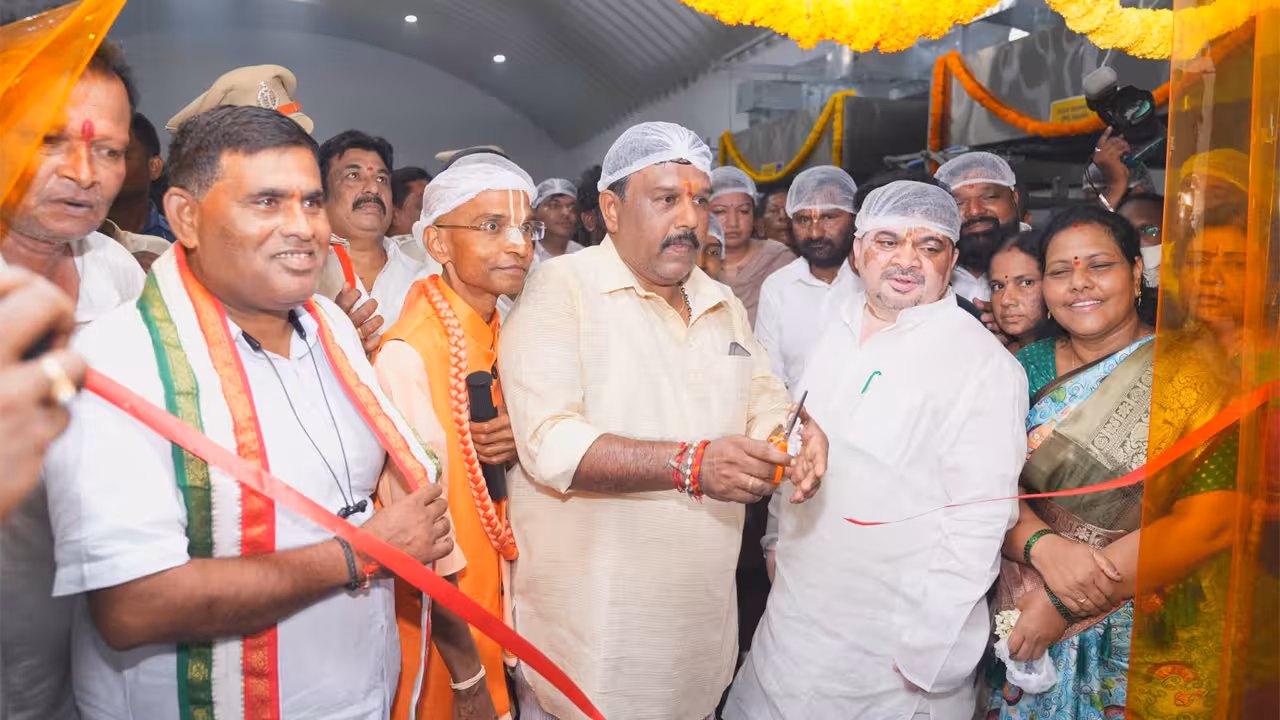 Massive Centralized Kitchen Inaugurated in Karimnagar for Student Breakfast