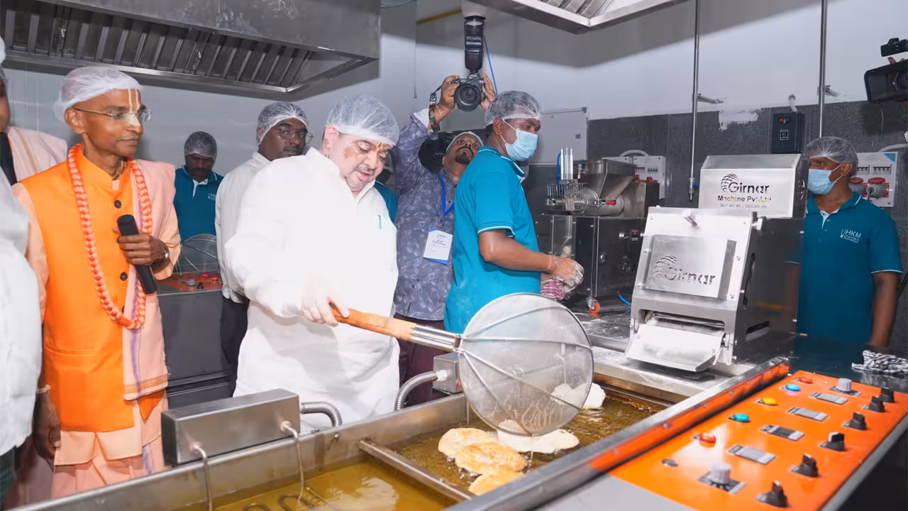 Massive Centralized Kitchen Inaugurated in Karimnagar for Student Breakfast