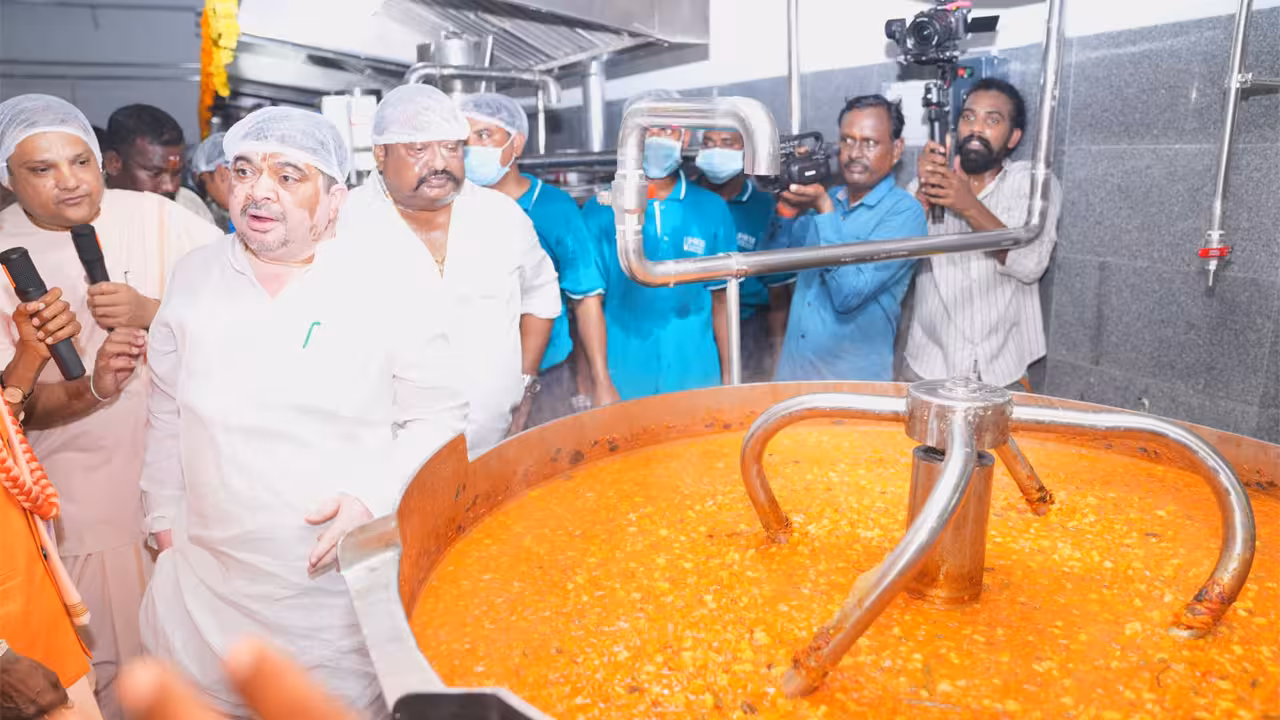 Massive Centralized Kitchen Inaugurated in Karimnagar for Student Breakfast