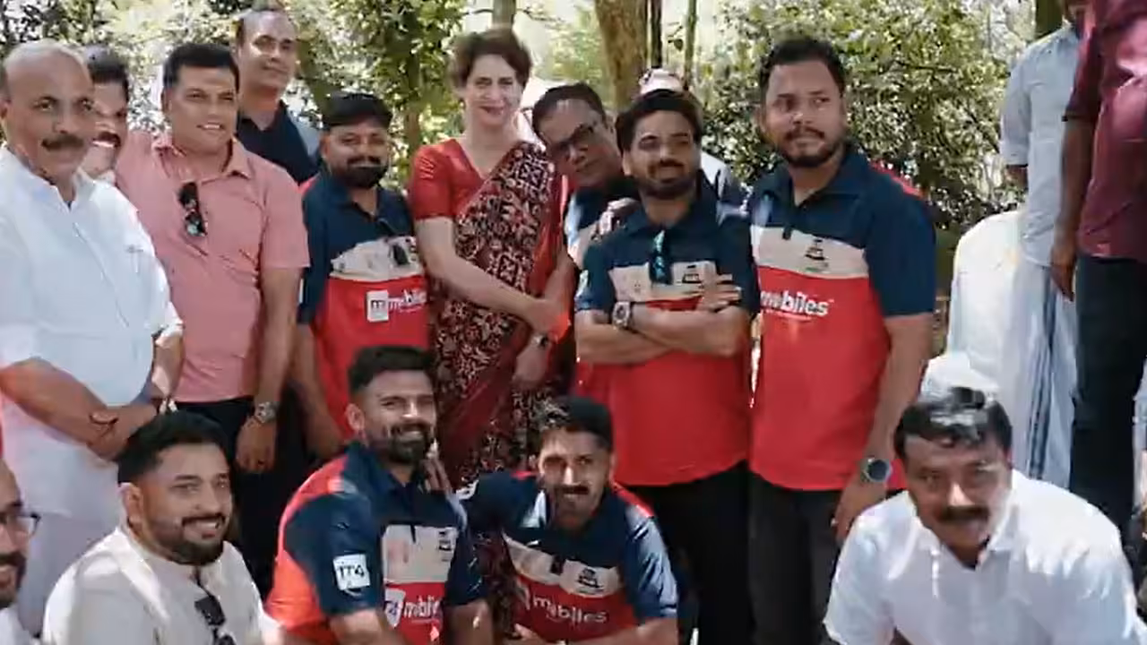 Priyanka Gandhi Wayanad Tour | వాయనాడ్ పర్యాటకానికి కొత్త ఊపు: అడ్వెంచర్ స్పోర్ట్స్పై ప్రియాంక గాంధీ ప్రత్యేక దృష్టి.. యువతతో కీలక భేటీ!