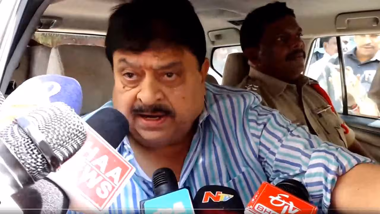 Ramchander Rao | కాంగ్రెస్ను ఓడించాల్సిందే.. అరెస్టుపై రామచందర్ రావు ఫైర్