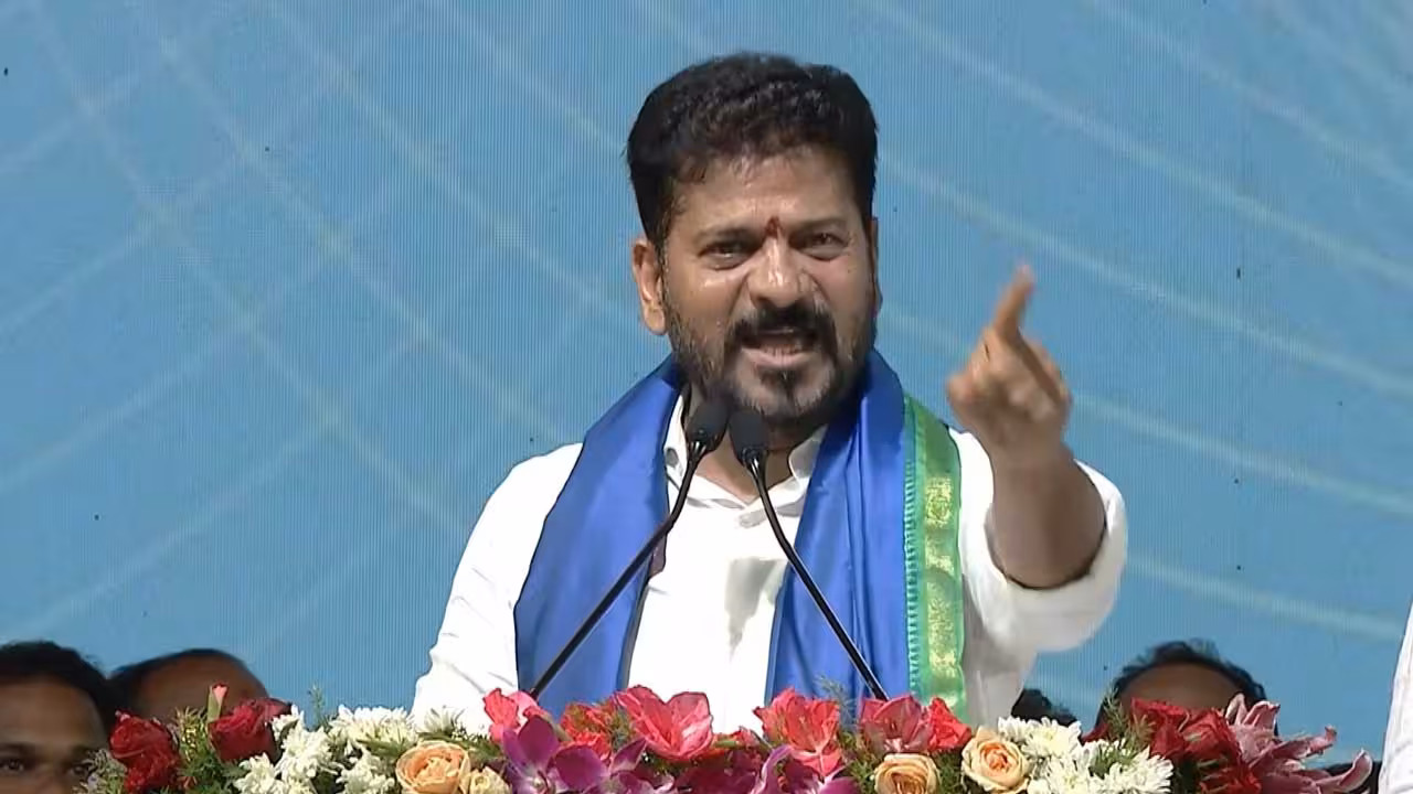 CM Revanth Reddy | బీఆర్ఎస్ పాలనలో ఉరిసిల్లగా మారిన సిరిసిల్ల