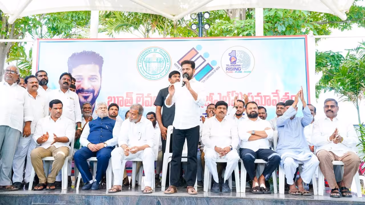 CM Revanth Reddy Teachers Day | వచ్చే ఎన్నికల్లో నాకు ఎన్ని మార్కులు వేయాలో మీరే డిసైడ్ చేయండి