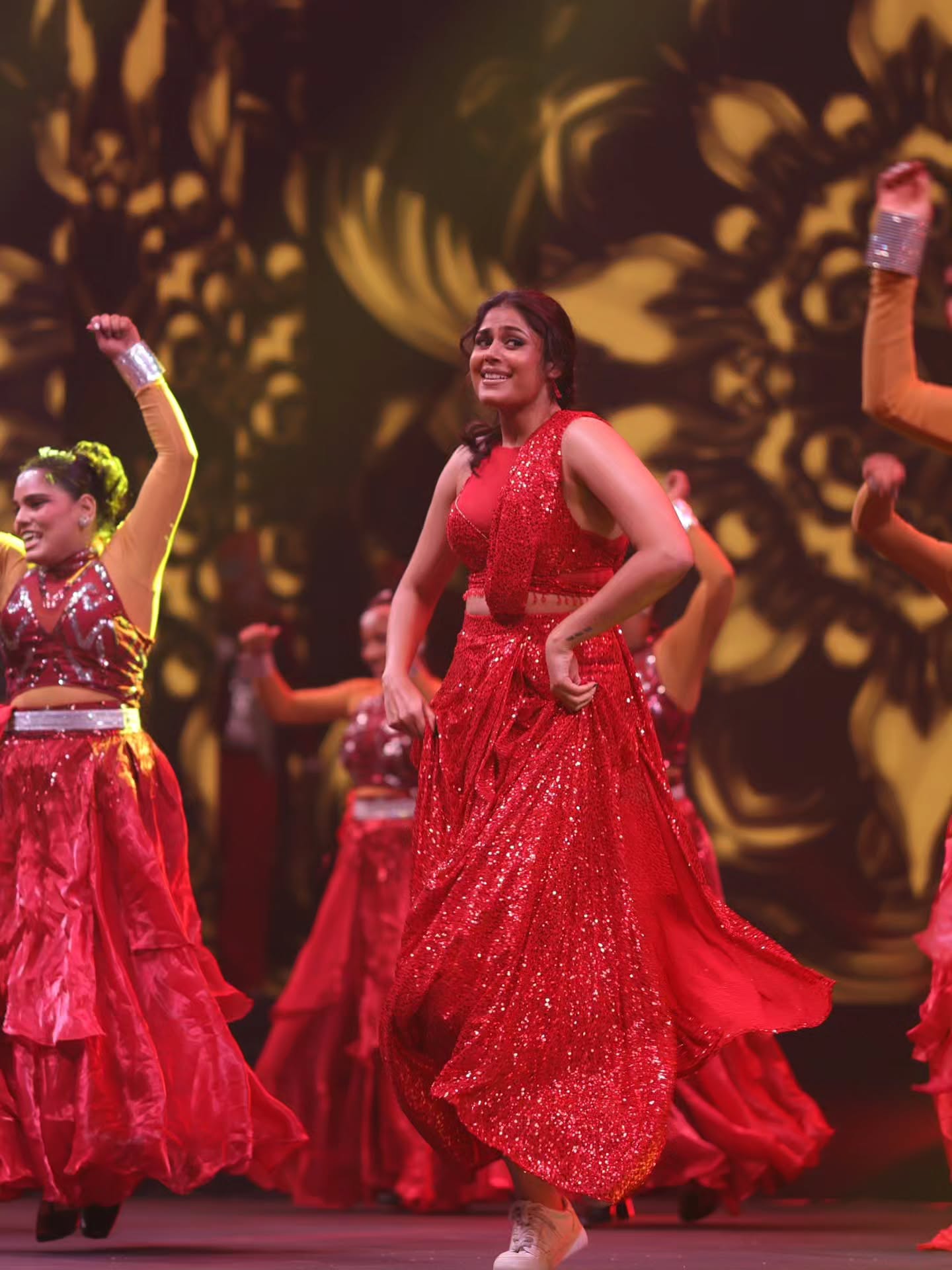 Siima Awards 2026 | సైమా అవార్డ్స్ వేడుకలో సందడి చేసిన హీరోయిన్లు – స్పెషల్ అట్రాక్షన్గా రుక్మిణి వసంత్ - Image 8