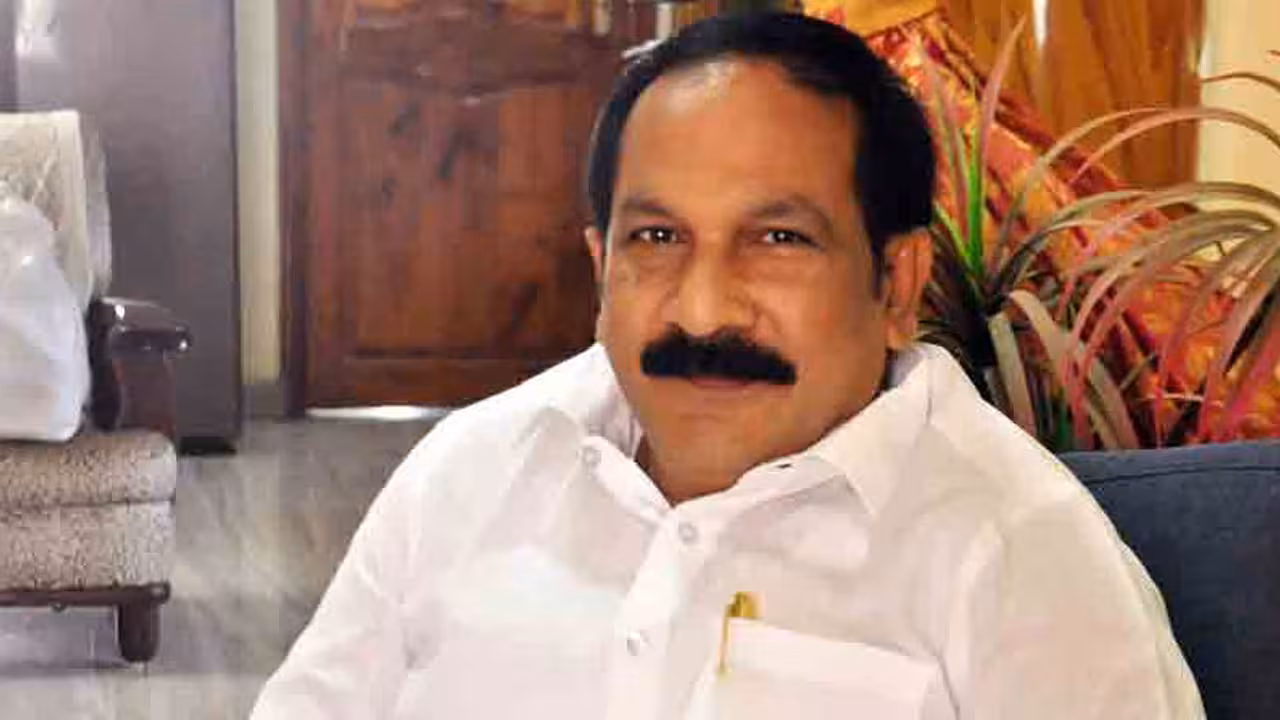Thakkellapally Ravinder Rao | మహిళా ఎమ్మెల్యేలను కించపరిచిన ఈ కాంగ్రెస్ సర్కార్ కుప్పకూలడం ఖాయం: ఎమ్మెల్సీ రవీందర్ రావు
