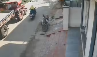 Badangpet Accident | విషాదం: సడెన్ బ్రేక్ వేయడంతో అదుపుతప్పిన స్కూటీ.. ట్రాక్టర్ కిందపడి మహిళ దుర్మరణం