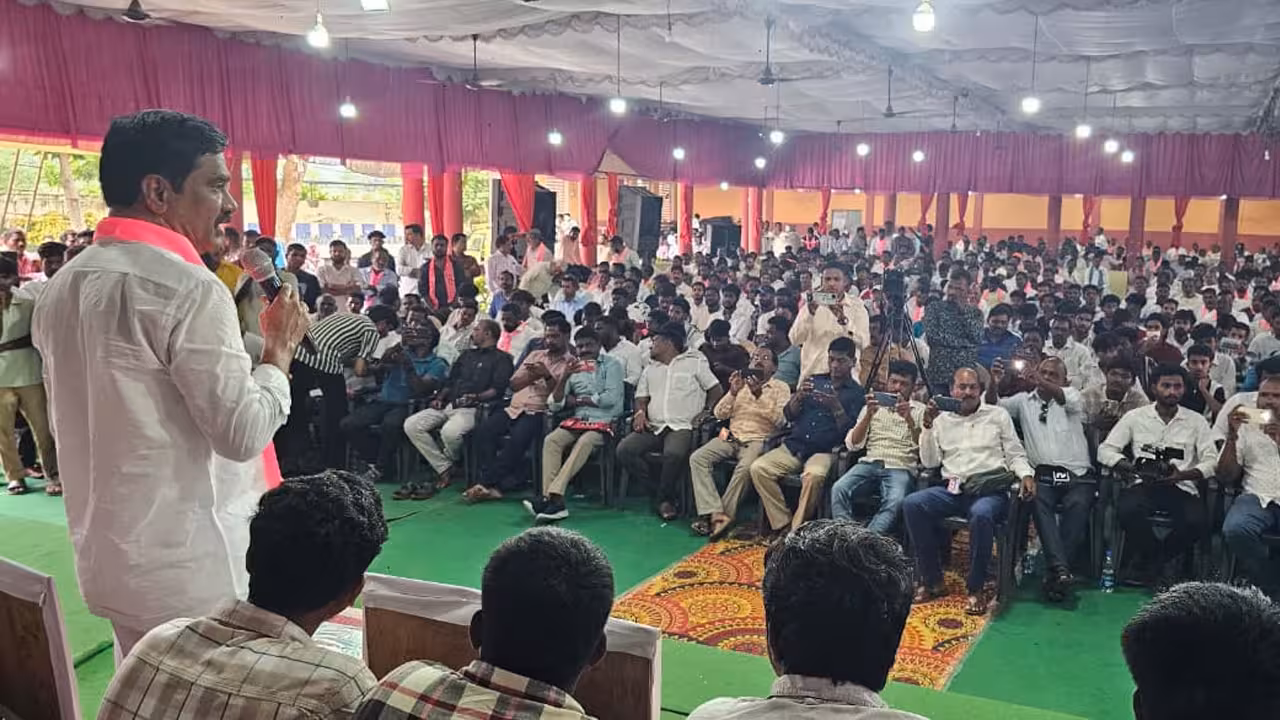 Vemula Prashanth Reddy | ఒక్కో నిరుద్యోగికి తక్షణమే రూ.1.32 లక్షలు చెల్లించాలి