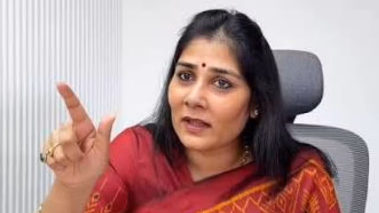 Juturi Keerthi Reddy | ఏదోటి మాట్లాడి హైలైట్ అవుదామనుకుంటున్నరేమో