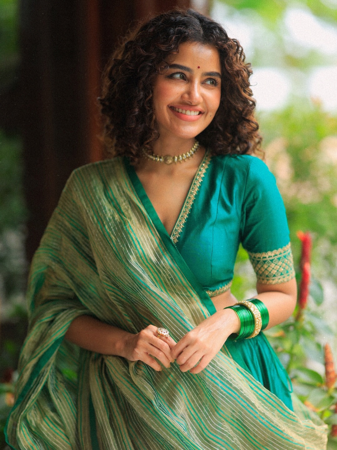 Anupama Parameswaran | తెలంగాణ యాస నేర్చుకున్న అనుపమ – బొమ్మరిల్లు లాంటి సినిమా – క్రేజీ కళ్యాణంపై నిర్మాత కామెంట్స్ - Image 2