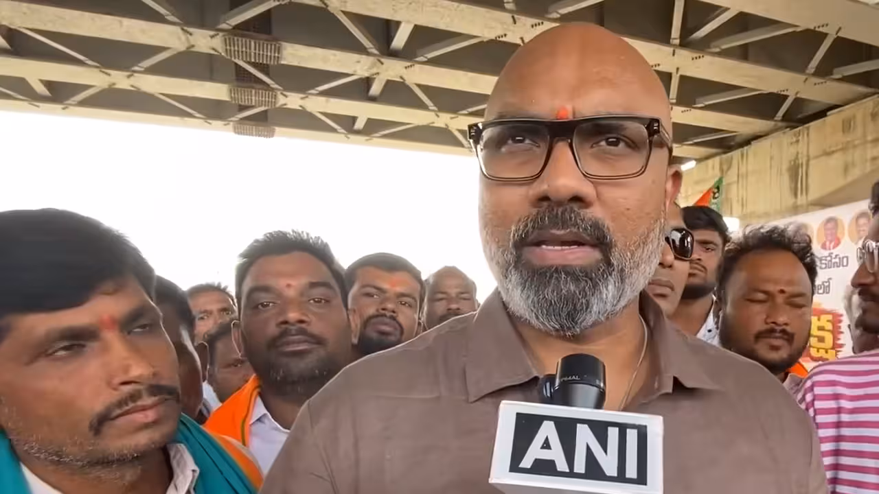 Dharmapuri Arvind | నిధులు లేవంటున్న సీఎంకు భిక్షాటన సొమ్ము పంపిస్తం