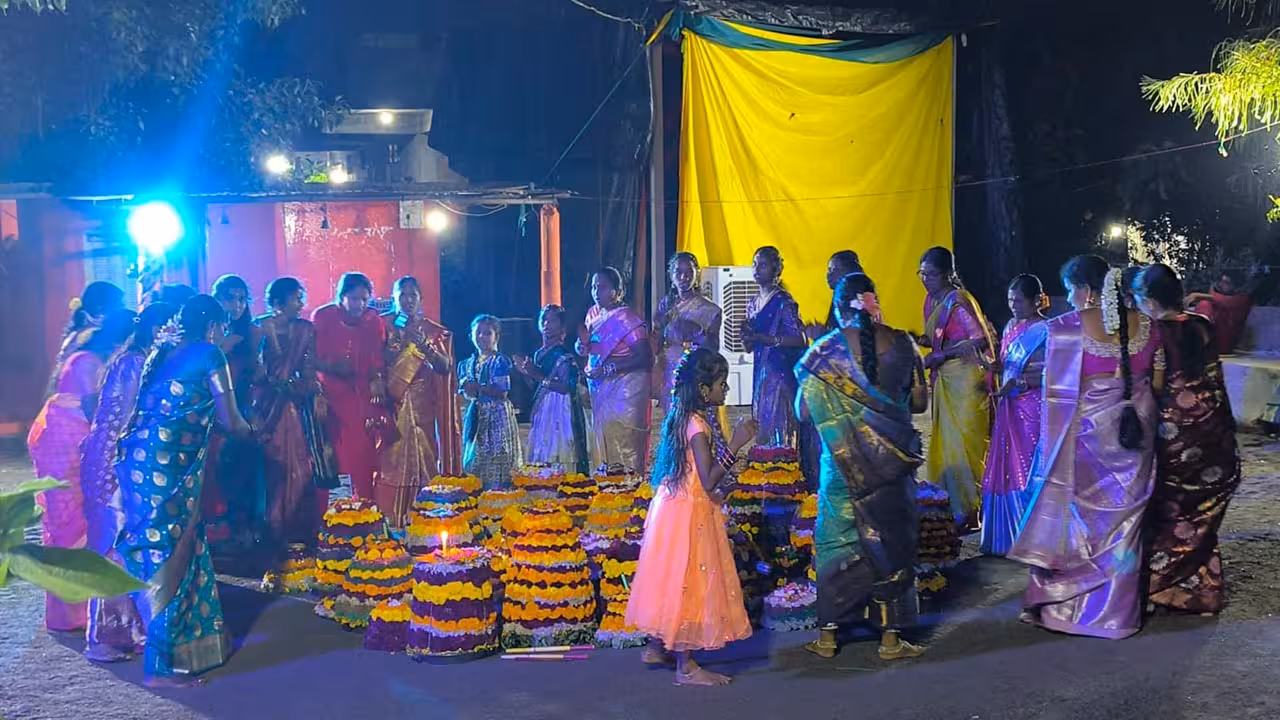 Saddula Bathukamma | తెలంగాణ వ్యాప్తంగా సద్దుల బతుకమ్మ సంబరాలు