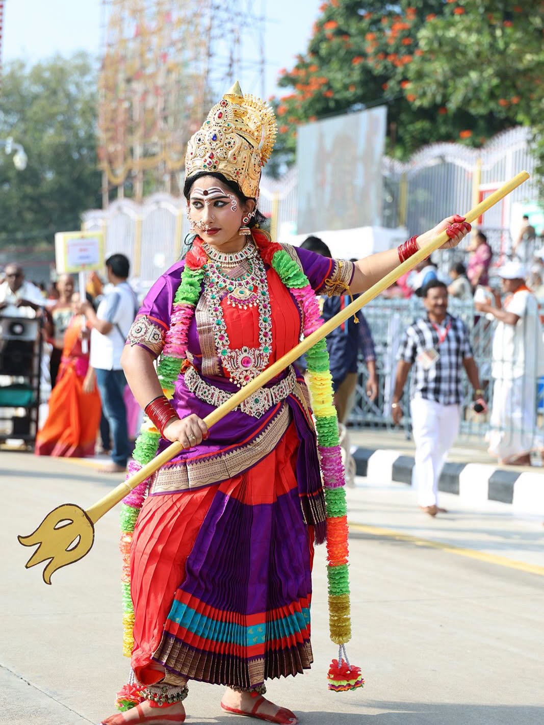 Navaratri Brahmotsavam | చిన్నశేష వాహనంపై శ్రీకృష్ణుడిగా శ్రీవారు.. తిరుమలలో బ్రహ్మోత్సవ వైభవం! - Image 27