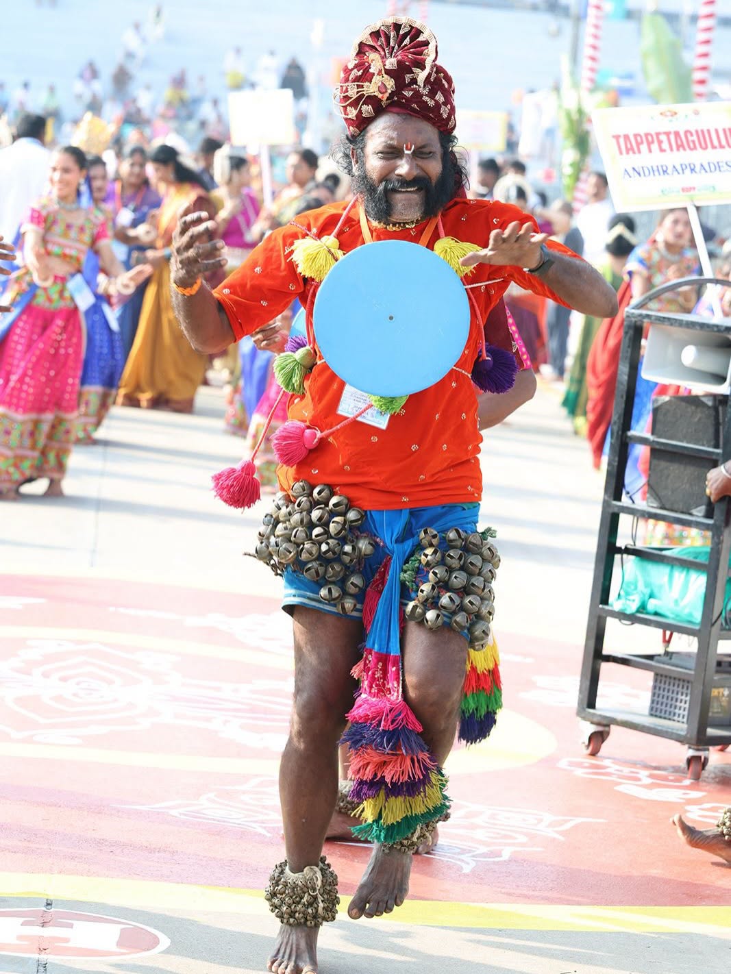 Navaratri Brahmotsavam | చిన్నశేష వాహనంపై శ్రీకృష్ణుడిగా శ్రీవారు.. తిరుమలలో బ్రహ్మోత్సవ వైభవం! - Image 19