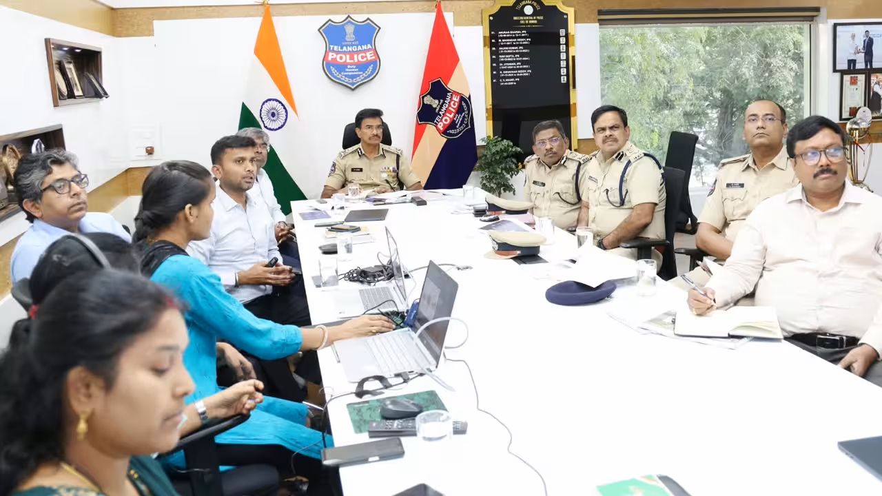 DGP CV Anand | రోడ్డు ప్రమాదాల కట్టడికి 7 జిల్లాల్లో ప్రత్యేక కార్యాచరణ.. డీజీపీ సీవీ ఆనంద్