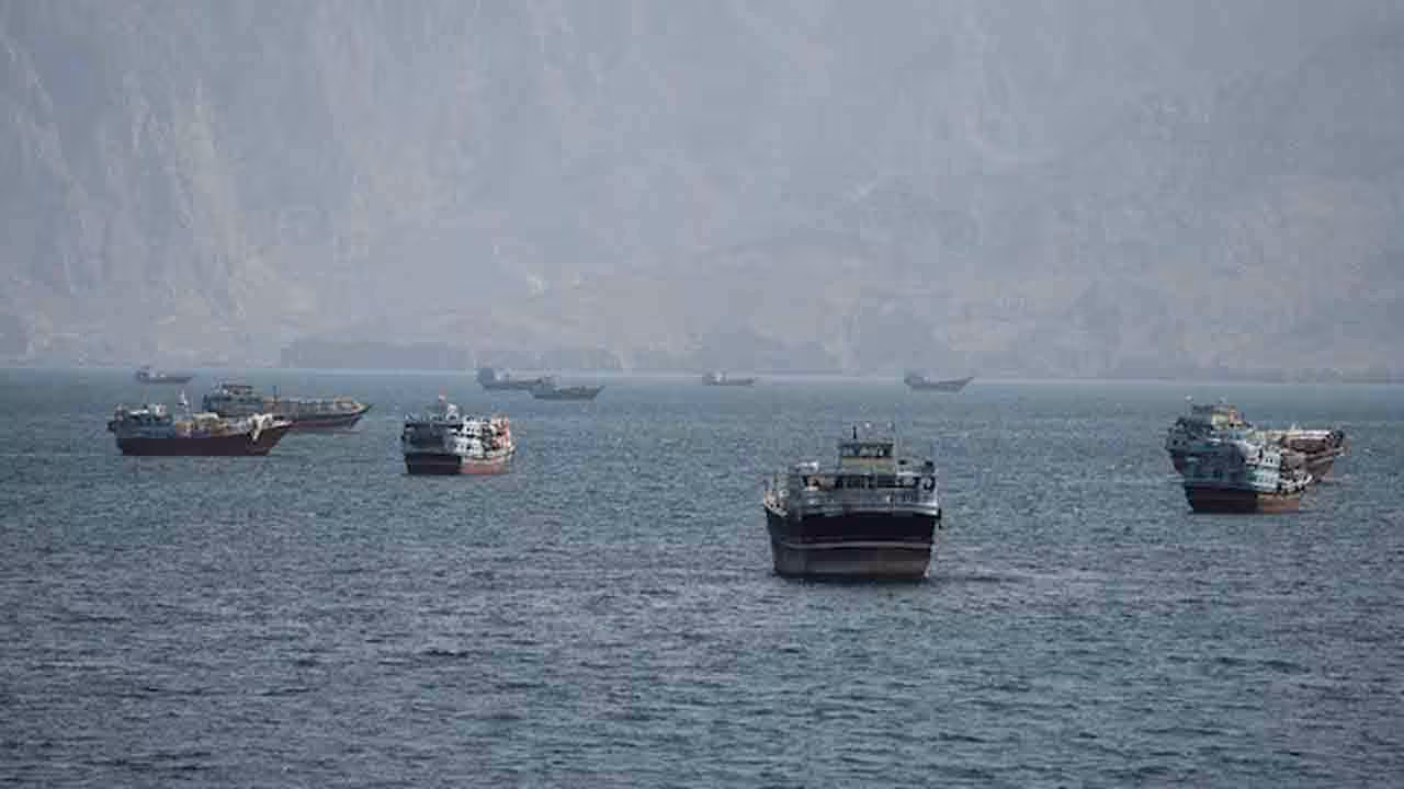 Strait of Hormuz | హర్మూజ్లో వాణిజ్య నౌకపై దాడి.. 11 మంది భారతీయులకు గాయాలు
