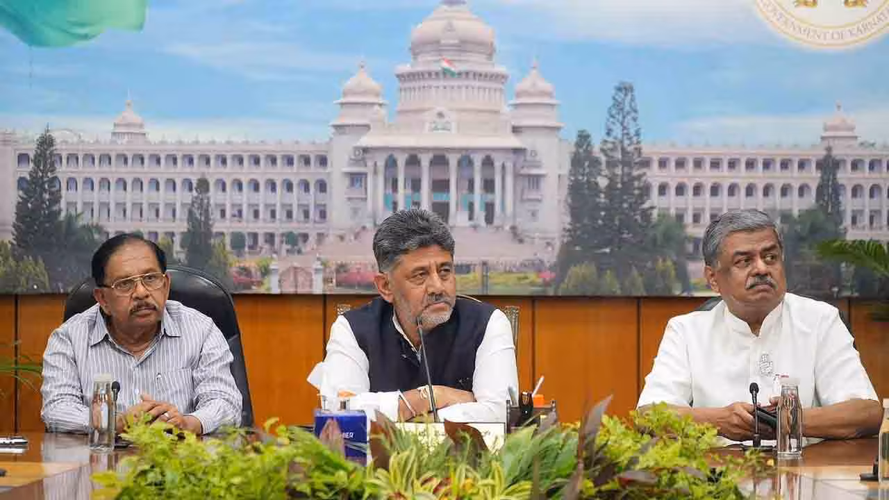 Karnataka Legislative Council elections | శాసన మండలి ఎన్నికల్లో కాంగ్రెస్కు కోలుకోలేని దెబ్బ.. నాలుగు స్థానాలను క్లీన్స్వీప్ చేసిన ఎన్డీయే