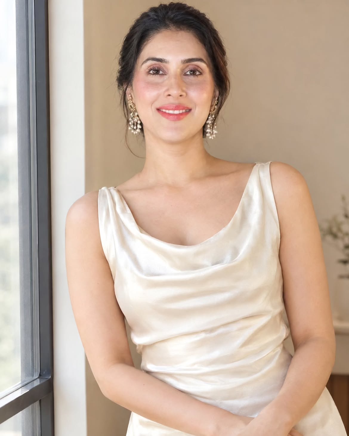 Keerthi Reddy | పవన్ కళ్యాణ్ తొలి ప్రేమ హీరోయిన్… ఇప్పుడు ఎలా ఉందో చూశారా? - Image 1