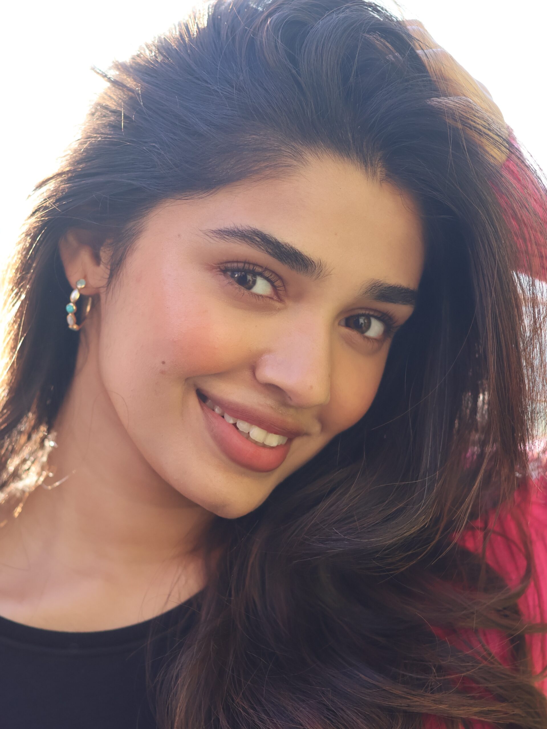 Krithi Shetty | క్యూట్ లుక్లో బేబమ్మ – నాచురల్ బ్యూటీ అంటూ కాంప్లిమెంట్స్ - Image 1