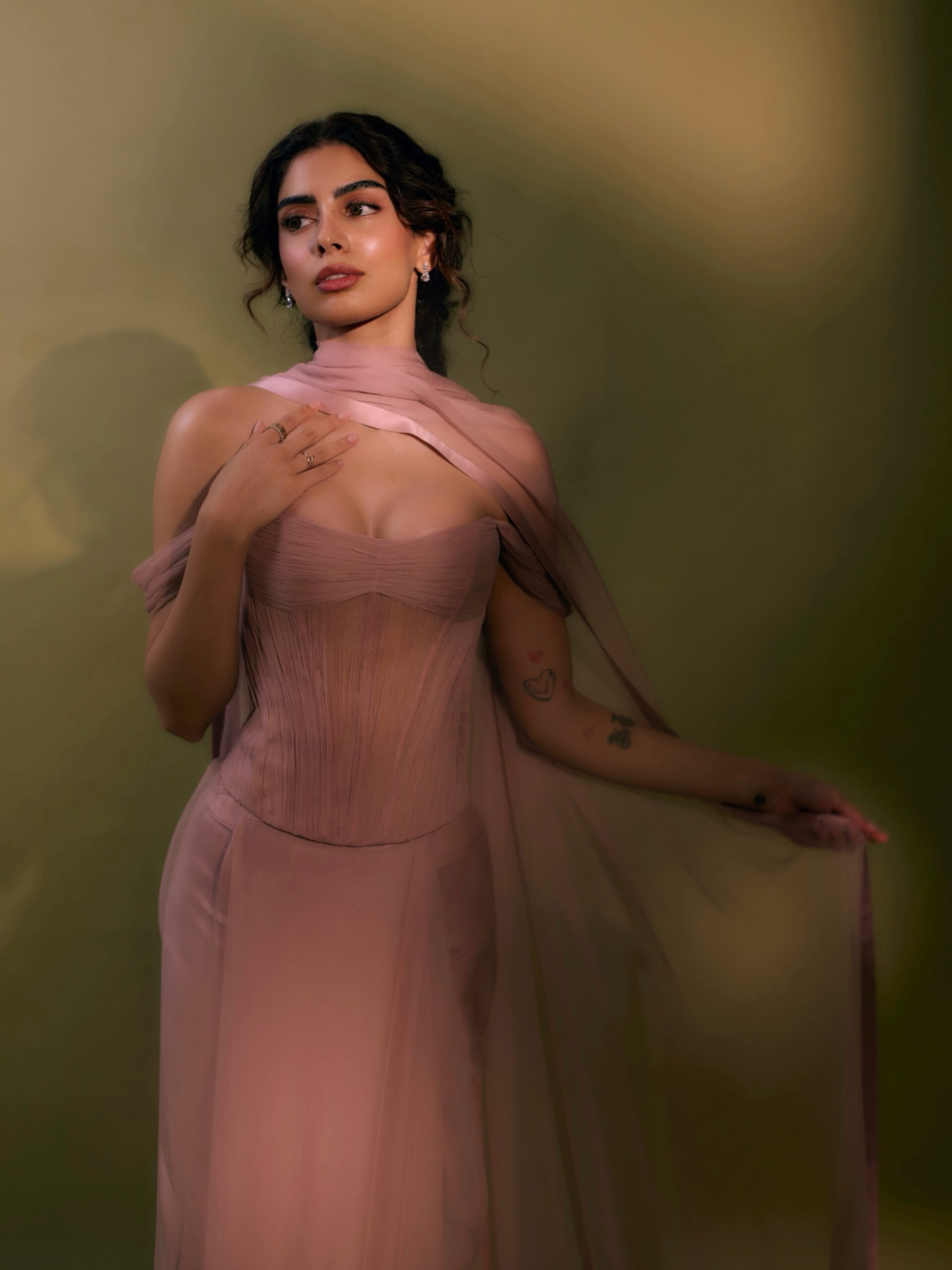 Khushi Kapoor | అక్క జాన్వీకి ధీటుగా సంపాదిస్తోన్న ఖుషి కపూర్ – ఇన్స్టాగ్రామ్లో ఒక్కో పోస్ట్కు ఎంత తీసుకుంటుందంటే? - Image 8