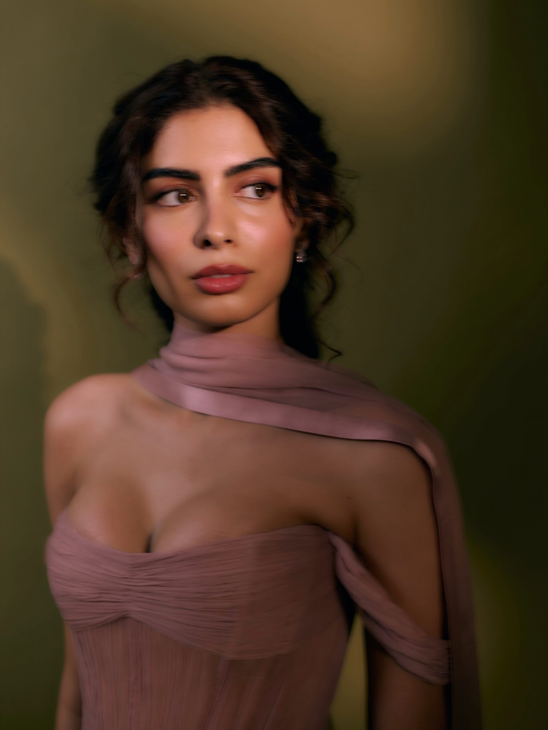 Khushi Kapoor | అక్క జాన్వీకి ధీటుగా సంపాదిస్తోన్న ఖుషి కపూర్ – ఇన్స్టాగ్రామ్లో ఒక్కో పోస్ట్కు ఎంత తీసుకుంటుందంటే? - Image 9
