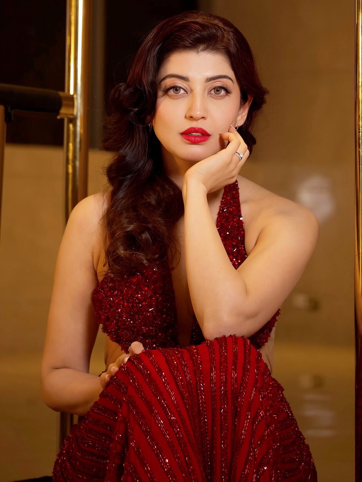 Pranitha Subhash | తల్లయిన తగ్గని గ్లామర్ – బాపు బొమ్మ ప్రణీత లేటెస్ట్ ఫొటోలపై ఓ లుక్కేయండి! - Image 7