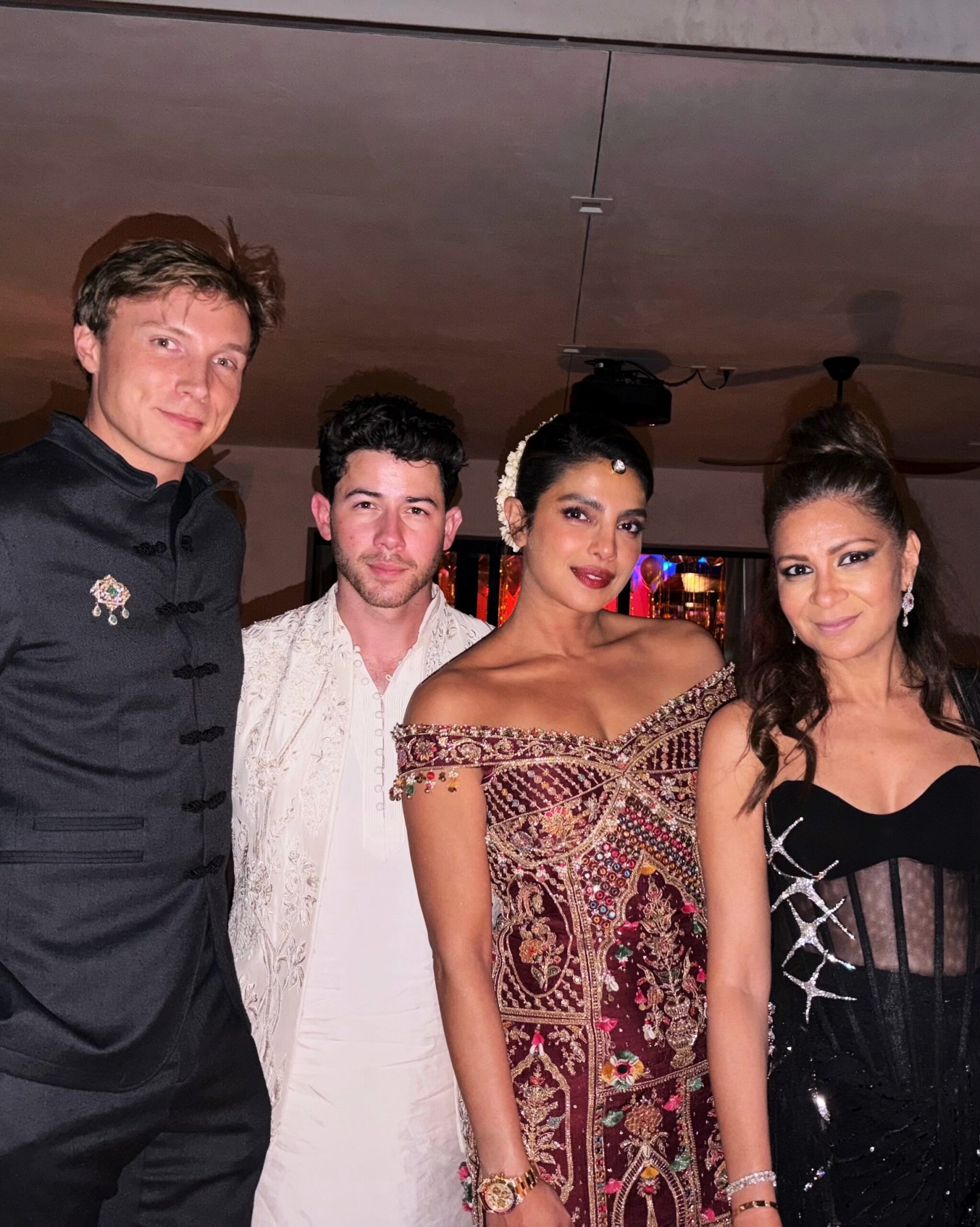 Priyanka Chopra | అమెరికాలో ప్రియాంక చోప్రా దీపావళి వేడుకలు – ఫొటోలు చూశారా? - Image 4