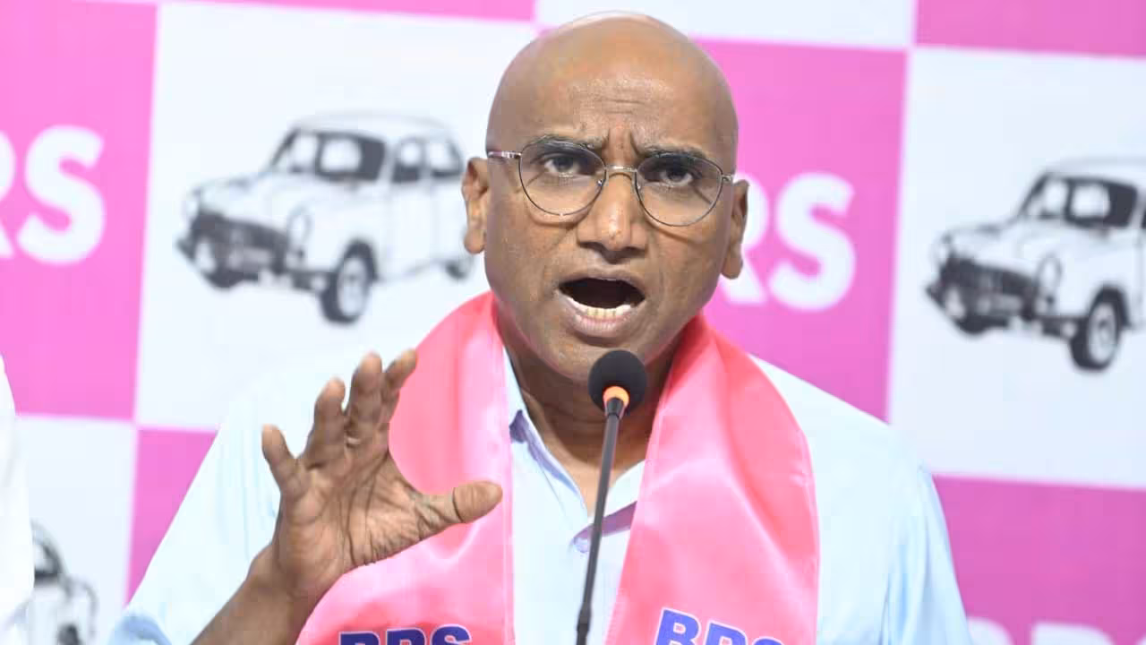 RS Praveen Kumar | తెలంగాణల భూమి చోరీ జరుగుతోంది