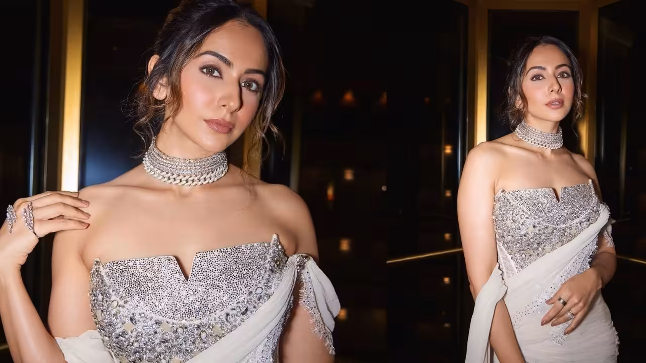 Rakul Preet Singh | అలనాటి దిగ్గజ హీరోయిన్గా రకుల్ – ఎంఎస్ సుబ్బులక్ష్మి బయోపిక్లో ఛాన్స్