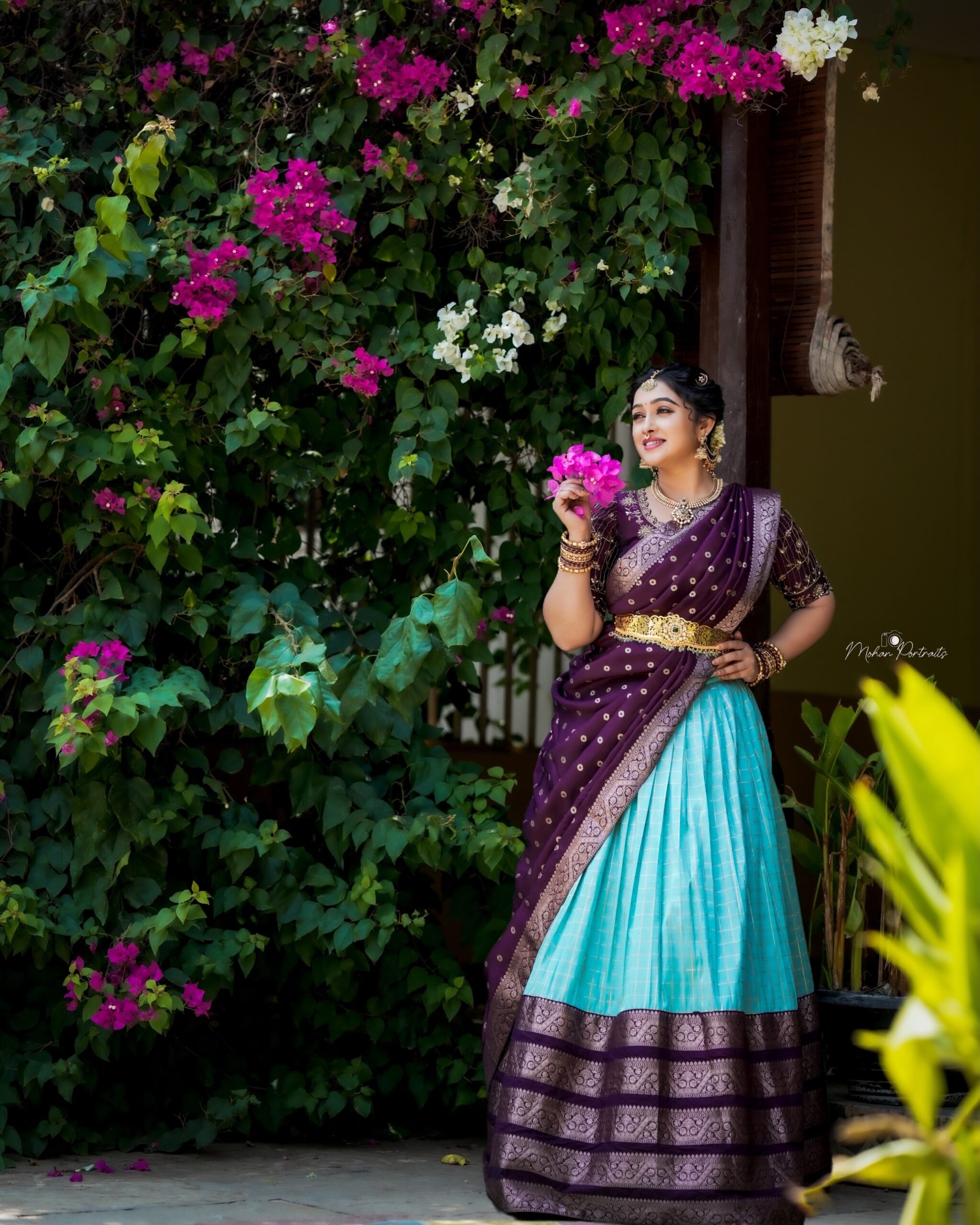 Serial Actress | లంగా ఓణీలో అగ్నిసాక్షి సీరియల్ హీరోయిన్ అందాలు అదుర్స్ - Image 1