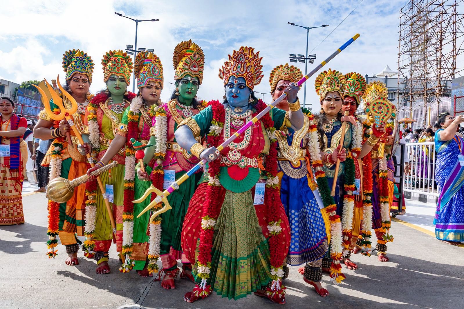 Navratri Brahmotsavam | హనుమంత వాహనంపై కోదండ రాముడు.. పుష్పక విమానంపై గోవర్ధనగిరిధారి - Image 28