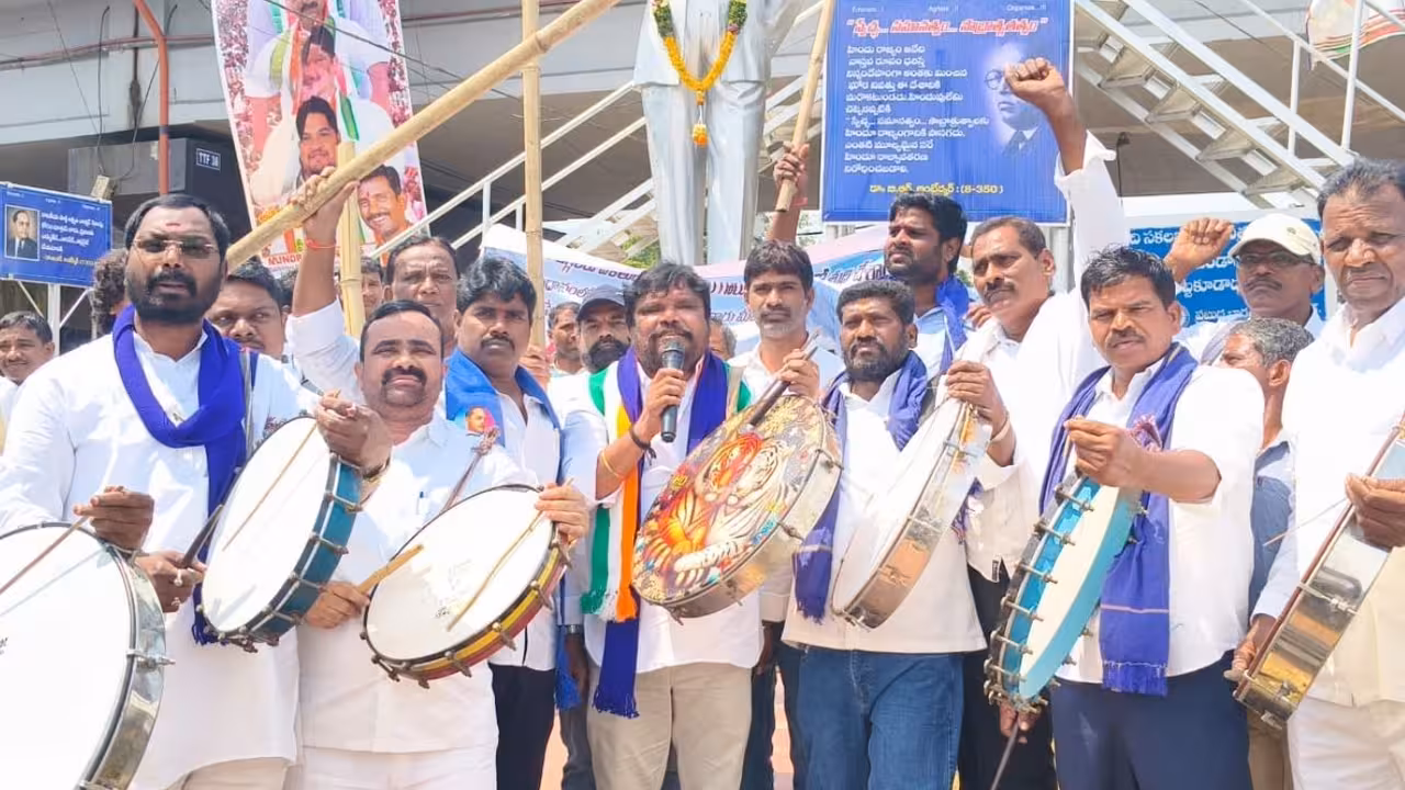 Devano Sathish Madiga | మీ పార్టీలు మా వాడలకొస్తే మైల పడవా? మేం ఓట్లేస్తే మీ గుర్తులు మైల పడవా?