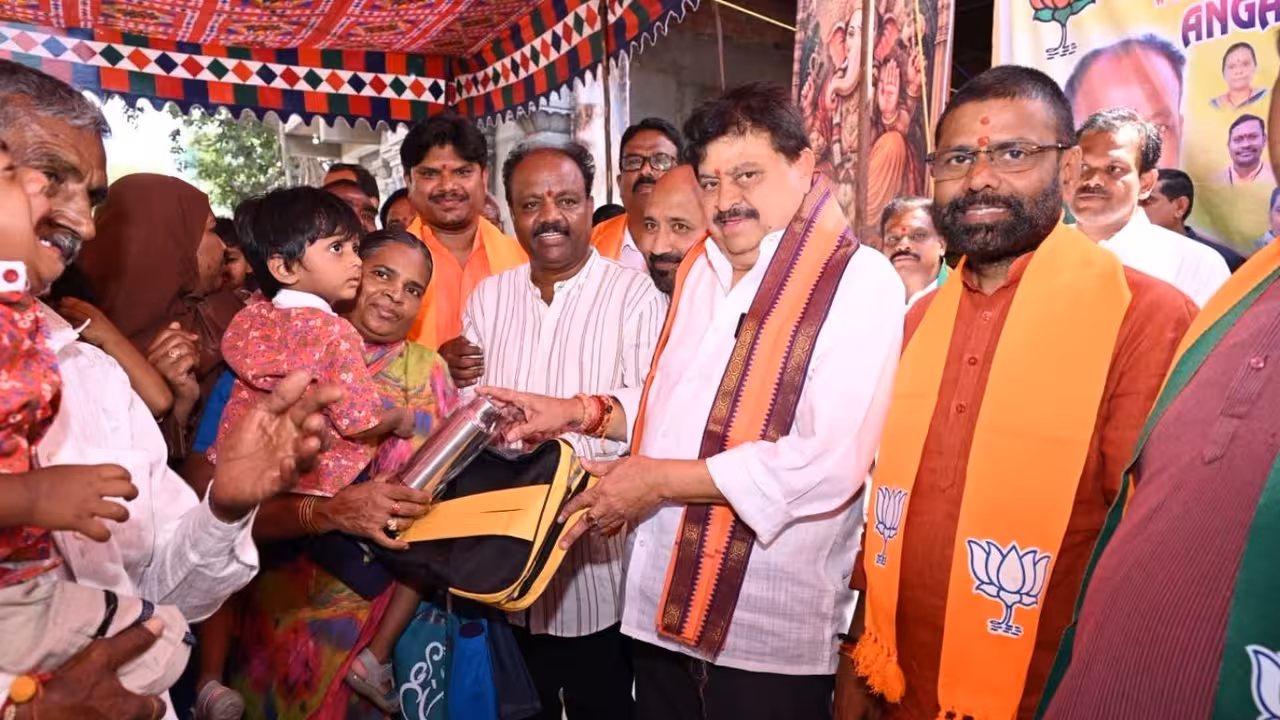 Ramchandar Rao | చిన్నారుల సంరక్షణలో అంగన్వాడీ టీచర్ల పాత్ర కీలకం