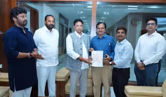 Sridhar Babu | చినగవు, తడవవు.. ఇక మీ సేవ సర్టిఫికెట్లకు కొత్త పేపర్