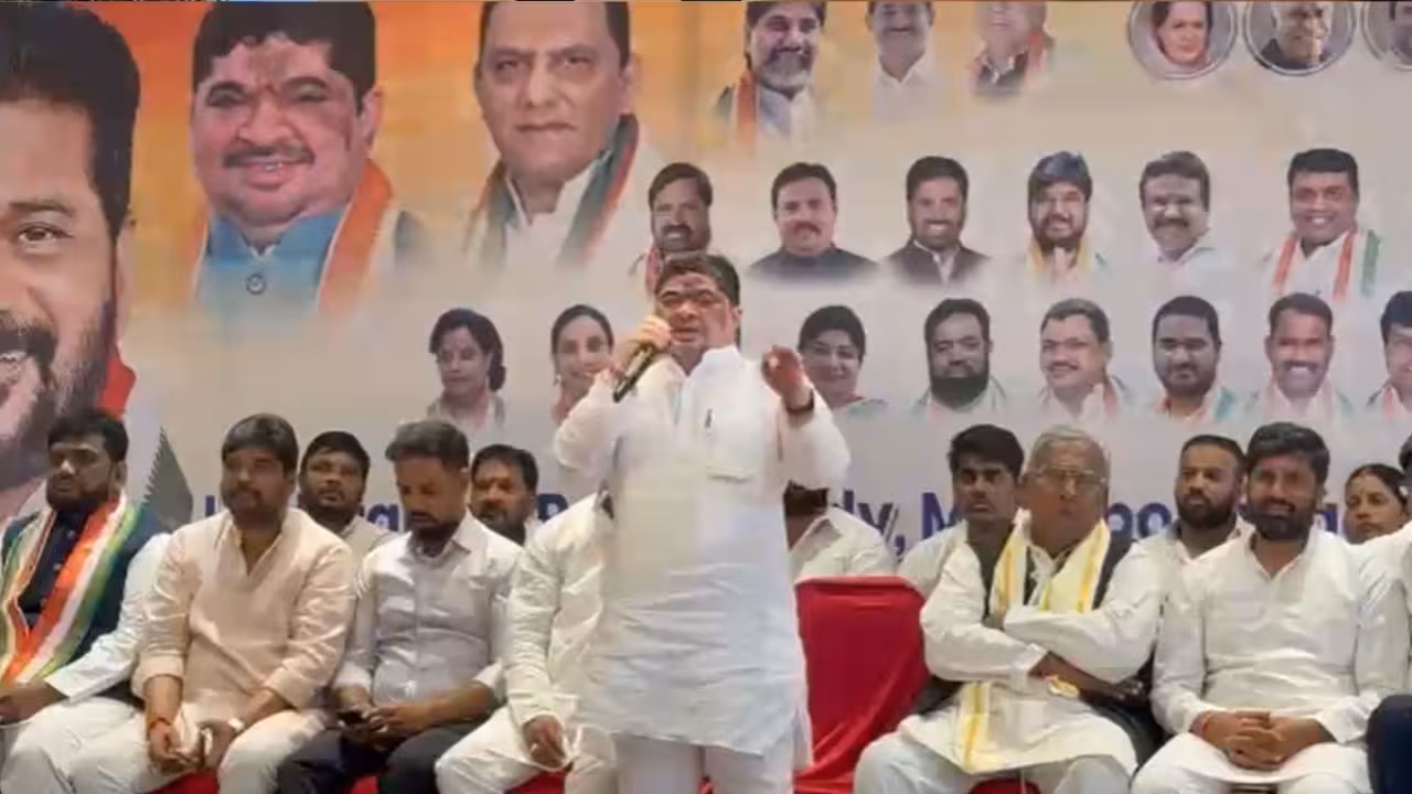 Ponnam Prabhakar | ఒక్క పట్టభద్రుని ఓటు మిస్సవ్వొద్దు.. కొత్త ఓటర్లపై ప్రత్యేక దృష్టి పెడదాం